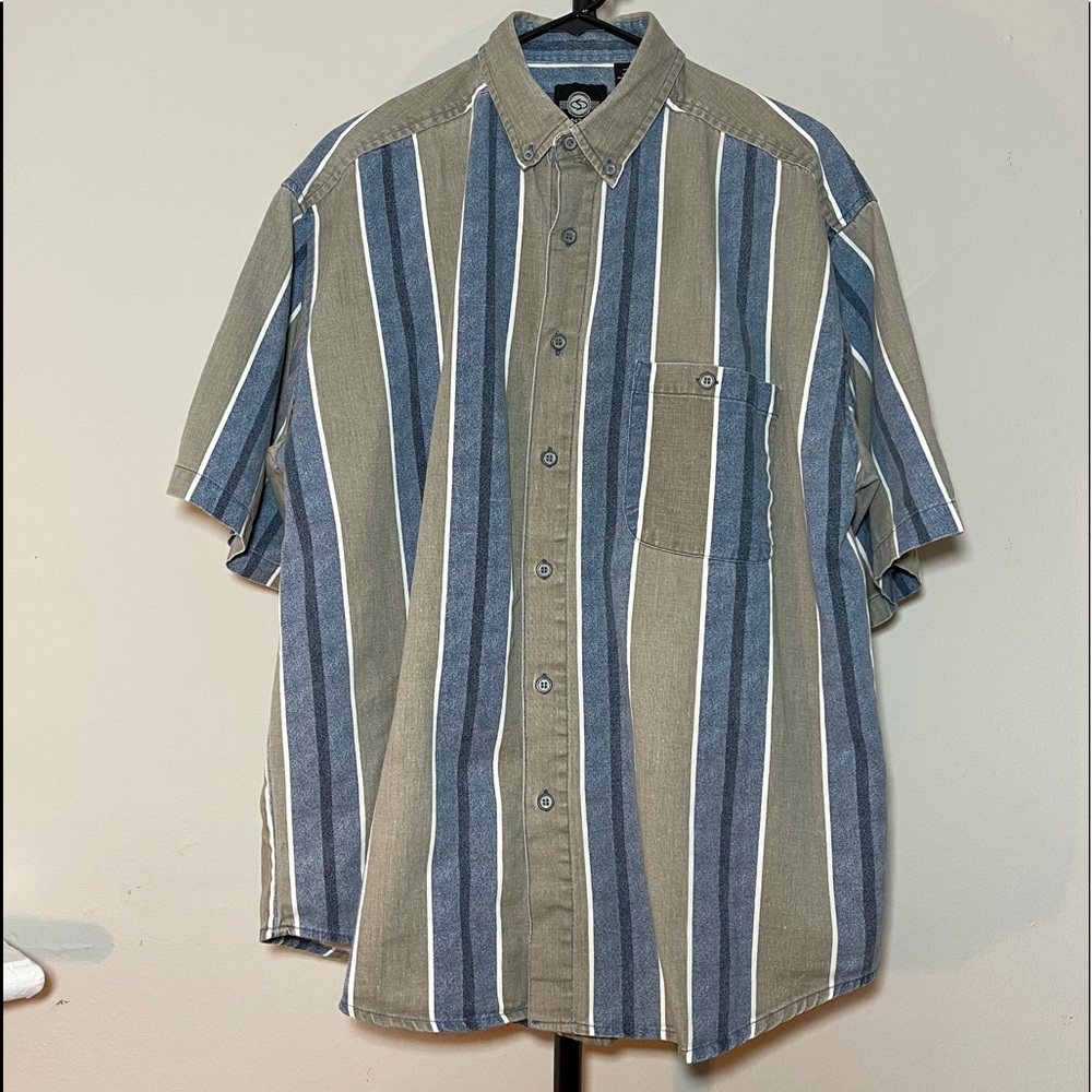 ✨Vintage Short Sleeve Shirt✨